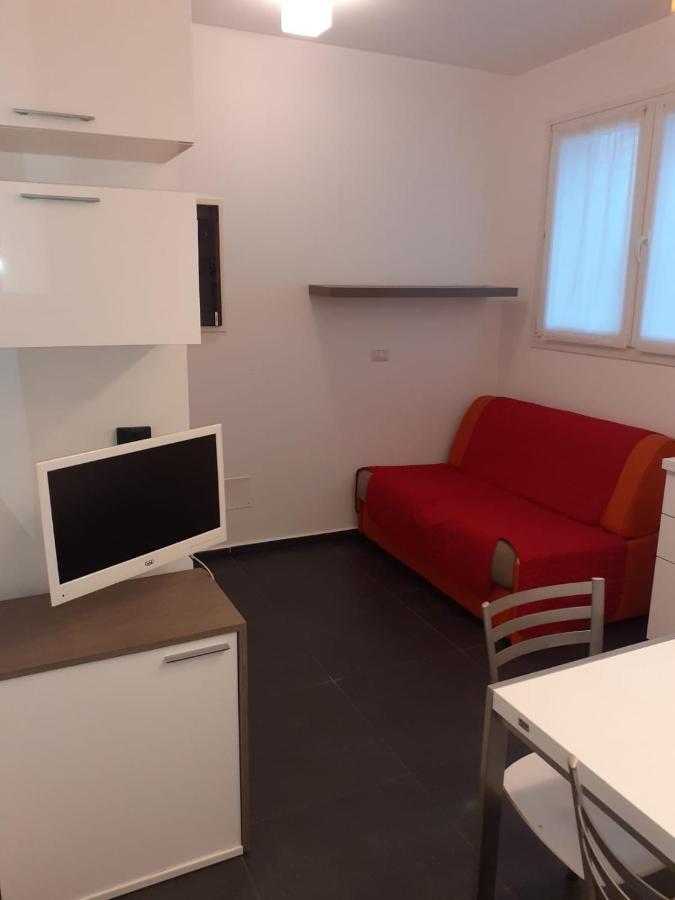 Residence Villa Gori Rimini Bagian luar foto
